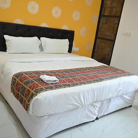 Hotel Apni Haveli Удайпур Экстерьер фото